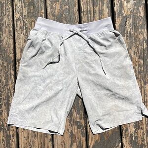Lululemon Athletica Gray Athletic Shorts with Elastic Waistband